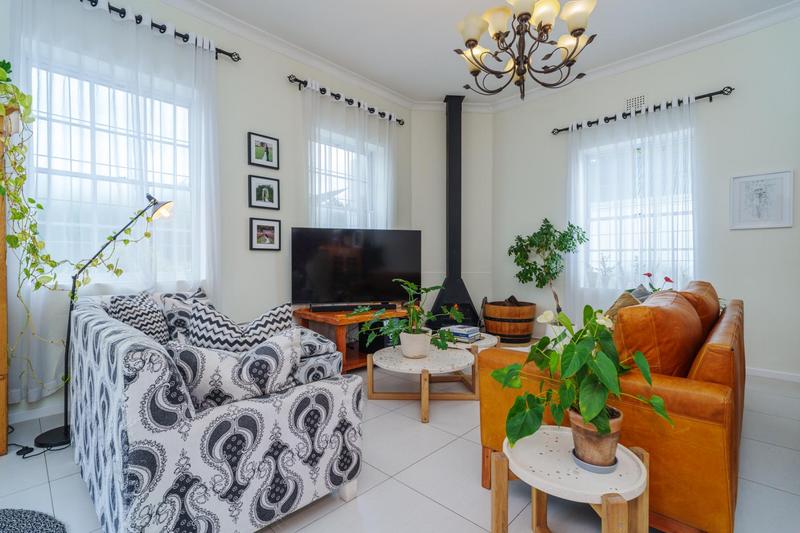 3 Bedroom Property for Sale in Harfield Village Western Cape